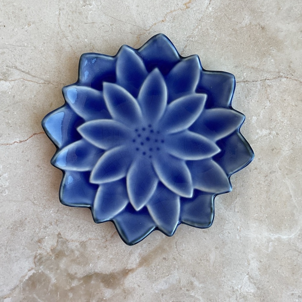 ✅ Kotobuki Dahlia Teabag Plate